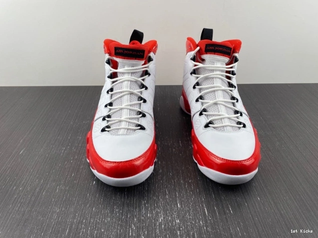 1st Kicks Shoes Jordan Gym Air 302370-160 9 White Red Retro 0820